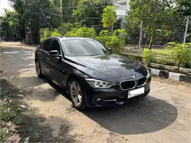 BMW 320i F30 (2013)
