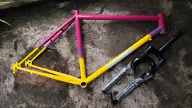 Frame Raleigh MTB + fork zoom suspension repaint lokasi BEKASI