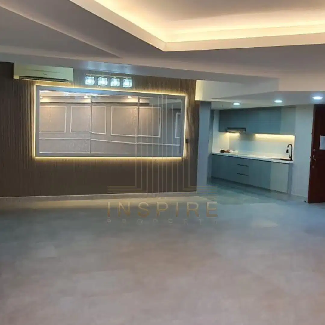 jual apartemen kondominium Ta 3br unfurnish jakarta barat view pool