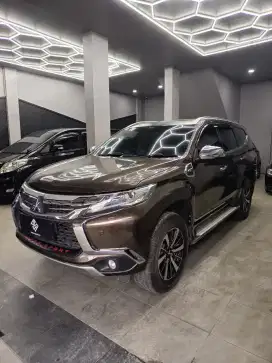 Mitsubishi pajero dakar 4x2 tahun 2018 warna coklat