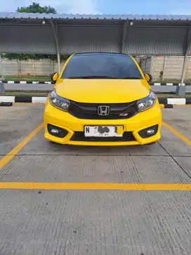 Honda Brio RS kuning 2019 Istimewa