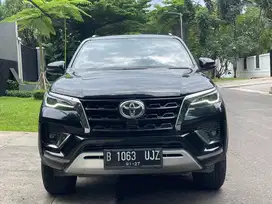 FORTUNER VRZ 2.4 DIESEL AT 2022 FACELIFT FULLSET