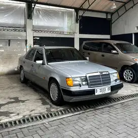 JUAL CEPAT 1991 Boxer 300E sliding roof USDM Mercedes-benz W124 Mercy