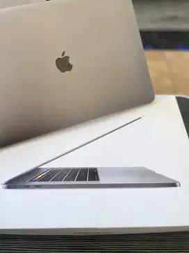 MacBook Pro 15-Inch 2017 Retina