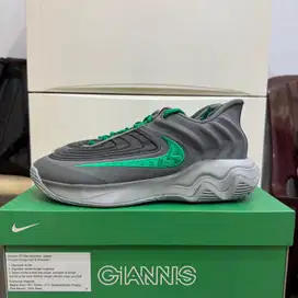 Sepatu Basket Nike Giannis Immortality 4