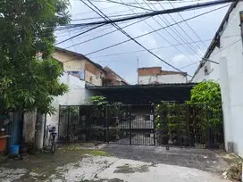 Turun Harga ! Rumah Usaha Lokasi Sangat Strategis Manyar Kertoarjo
