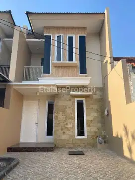 JUAL RUMAH BARU MUNGIL DAN ELOK FULL BANGUNAN SISA 1 UNIT