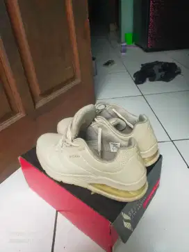 Skechers original