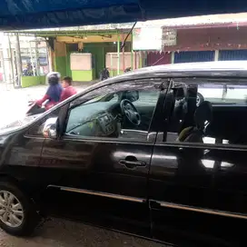 Toyota Kijang Innova 2011 Bensin