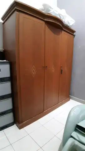 Dijual Lemari Pakaian 3 pintu knockdown