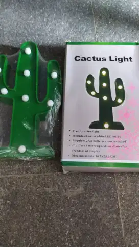 Lampu tidur atau lampu cafe model kaktus