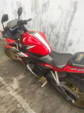 Honda CBR 150 R