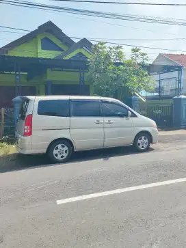 Jual Cepat Nissan Serena C24