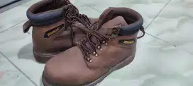 Sepatu Krisbow mantap