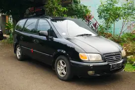 Hyundai Trajet 2001 Bensin