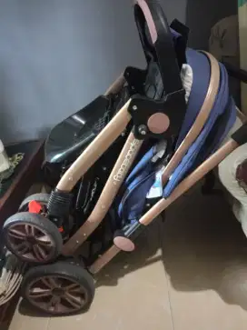 Stroller bayi baru 3 bulan di pakai