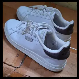 Sepatu adidas size 40