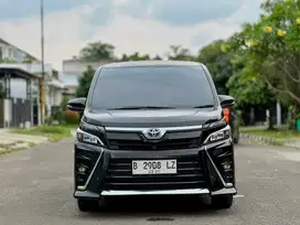 Dp 5 JUTA AJA !!! TOYOTA VOXY 2.0 AT 2018