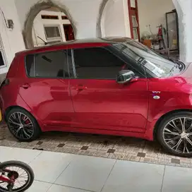 Suzuki Swift 2010 Bensin