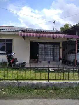 Dijual Rumah SHM Jl Pipit Harga Sangat Terjangkau