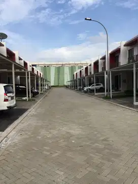 DISEWAKAN RUMAH GREEN LAKE CITY CLUSTER ASIA