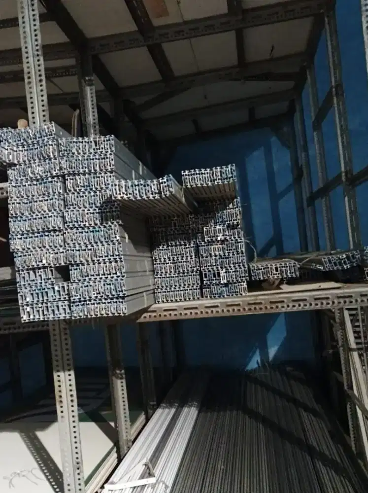 Stand Partisi R-8 syma system silver