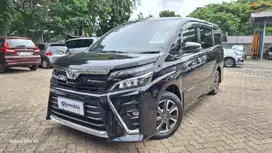 [OLXMOBBI] DP Rendah Toyota Voxy 2.0 Bensin-AT 2017 KSMSGS