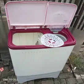 Mesin cuci 8kg polytron