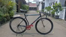 SEPEDA FIXIE FORWARD