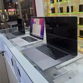 Macbook Pro dan Macbook Air Secondhand Dijamin Termurah Cuman 6jt an