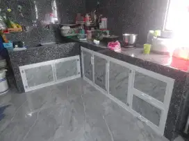 Pintu meja dapur