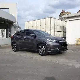 ( DP 5 JT ) LOW KM 65 RB ! HONDA HRV 1.8 PRESTIGE ABU TAHUN 2018 !
