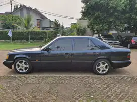 Mercedes-Benz MP E220 1995 Bensin
