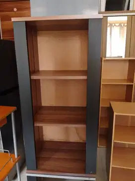 Rak buku 3 tingkat