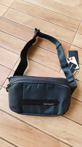 Tas selempang hush pupies
