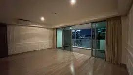 Dijual Best Price Apartemen St. Moritz 3BR+1 146m2 Semi Furnished