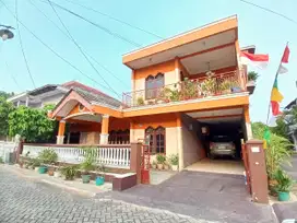 Rumah 2 lantai Di Komp. Pinang Griya Permai