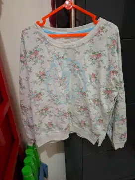 Sweater bunga bunga