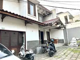 Dijual rumah kos-kosan di Pejaten Barat