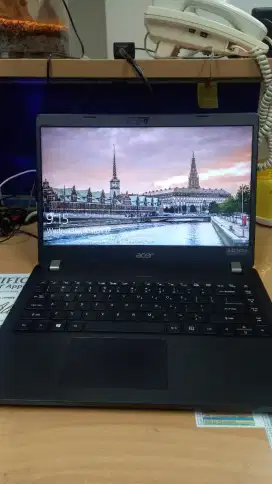 Laptop acer travelmate P214 like new