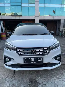 ertiga GX at matic 2022 putih km low