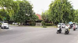 Disewakan Bangunan Ex Resto Darmo Kali Pusat Kota