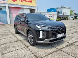 ( KM 15 Ribu ) Hyundai Palisade 2.2D Sinature AT 2023 Solar Diesel