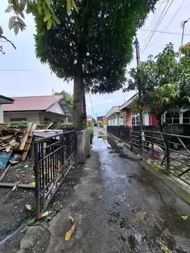 Dijual Rumah Tua SHM Di Jl Utama Inti Kota