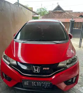 Mobil jazz GK5 tahun 2014 pemakaian sendiri