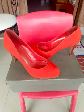 Sepatu Wanita Hells Charles And Keith
