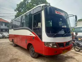 Bus medium mitsubishi fe 84