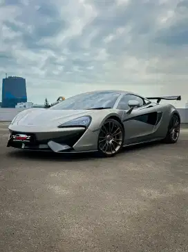 MCLAREN 570S 2016