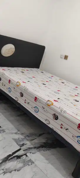 Kasur susun atas bawah