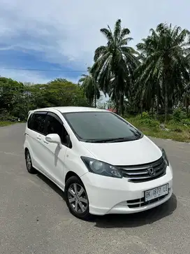 Honda Freed PSD Matic 2009